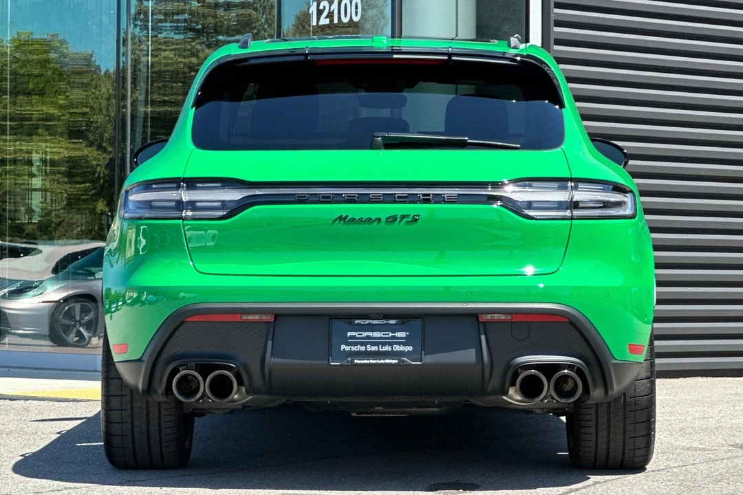 2025 Porsche Macan GTS - Image 7 of 31