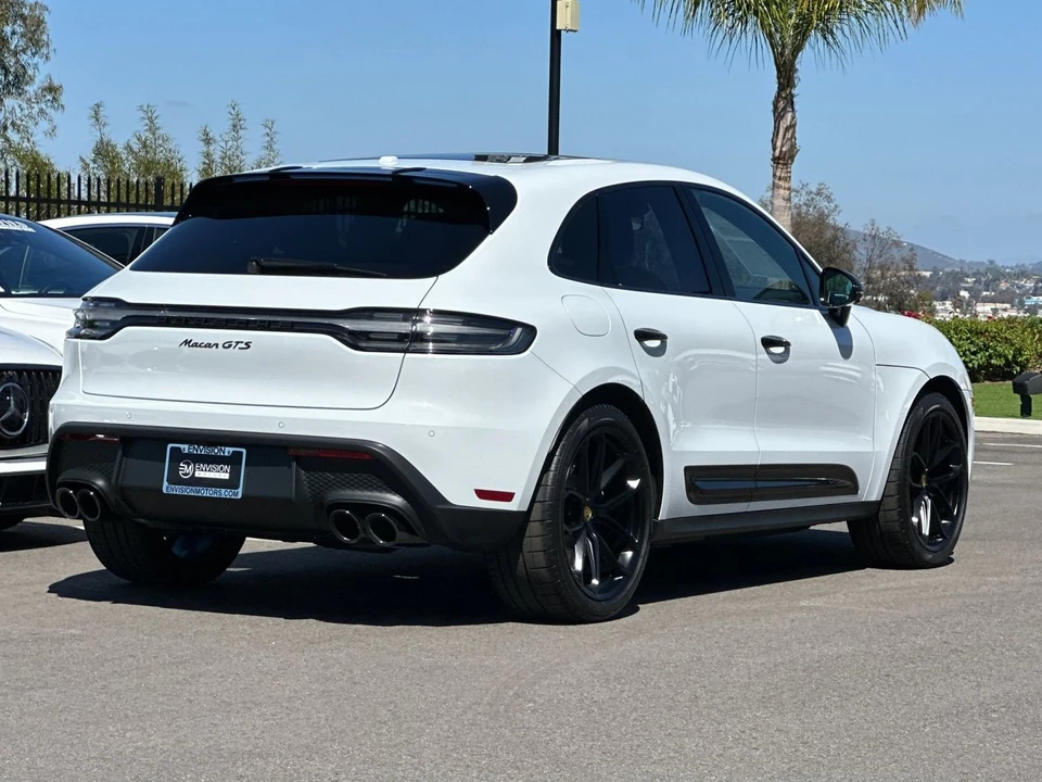 2025 Porsche Macan GTS - Image 3 of 31
