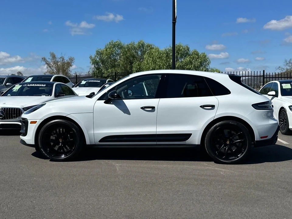 2025 Porsche Macan GTS - Image 6 of 31