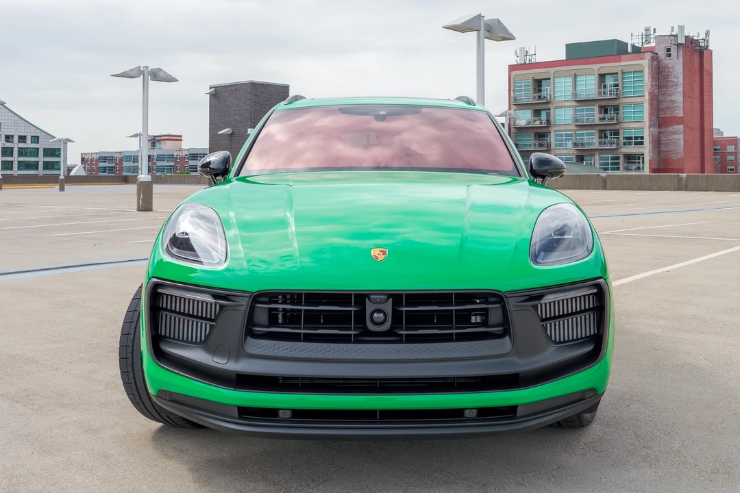 2025 Porsche Macan GTS - Image 2 of 31