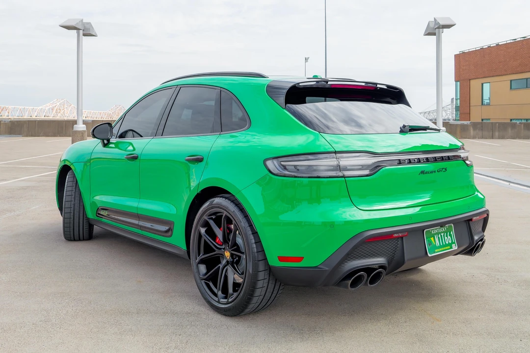 2025 Porsche Macan GTS - Image 4 of 31