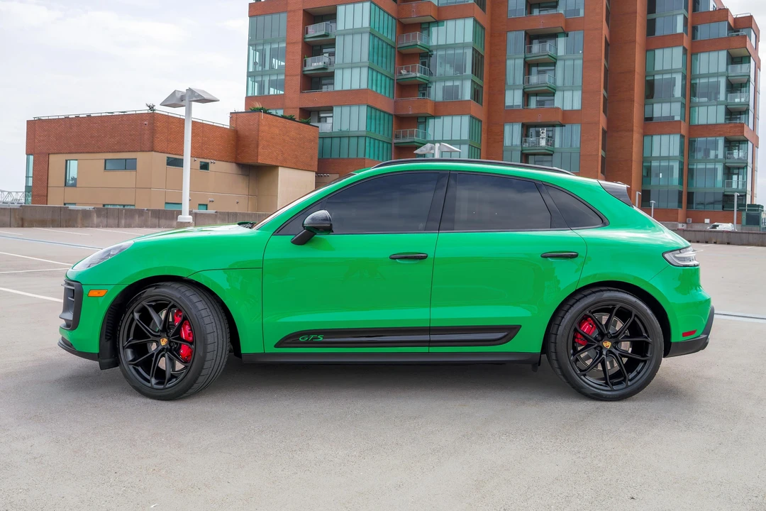 2025 Porsche Macan GTS - Image 8 of 31