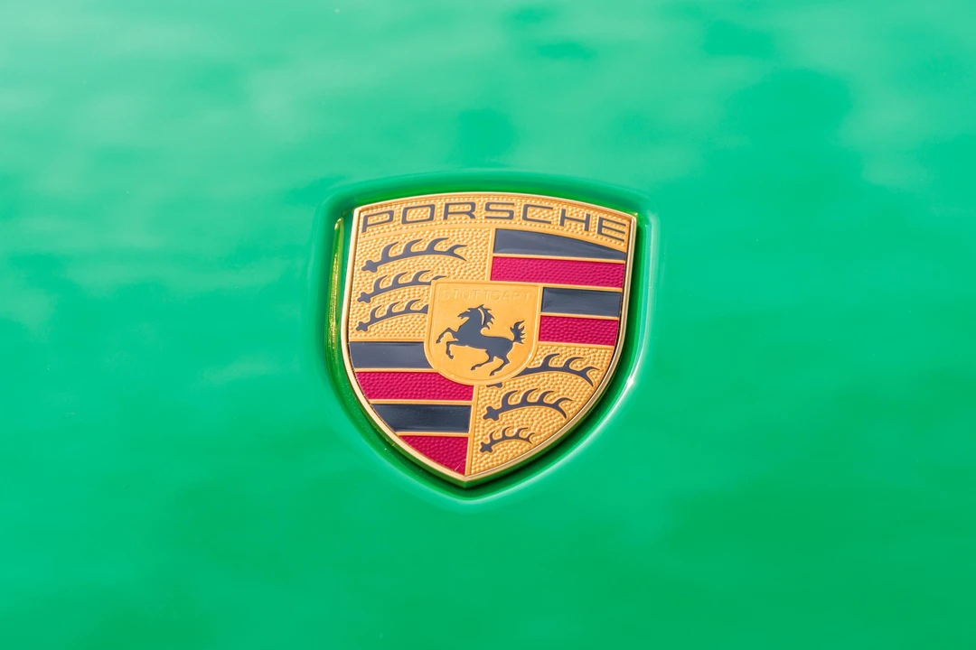 2025 Porsche Macan GTS - Image 13 of 31
