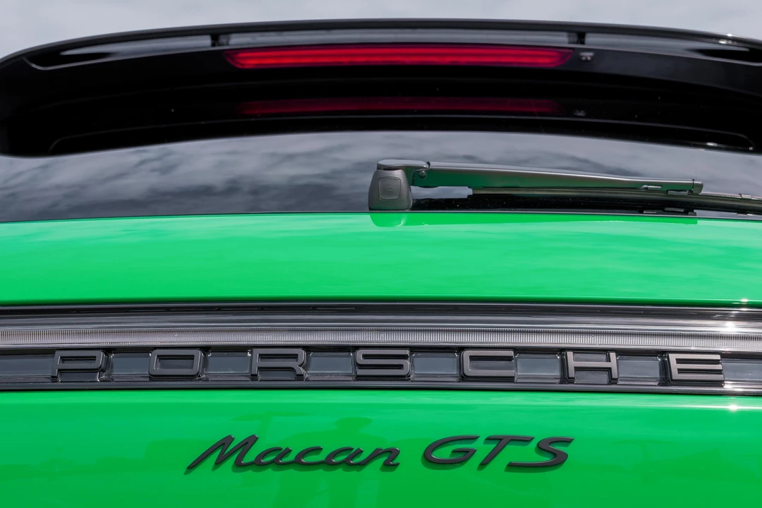 2025 Porsche Macan GTS - Image 28 of 31