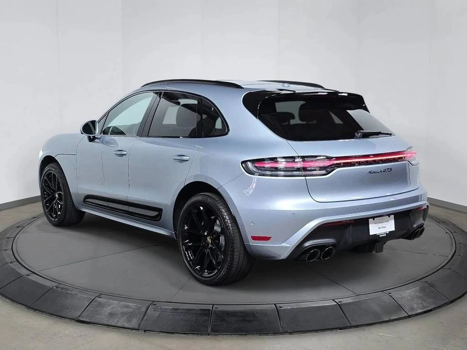 2025 Porsche Macan GTS - Image 3 of 5