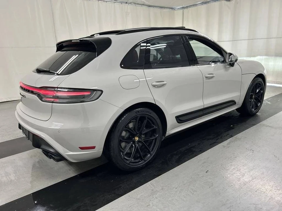 2025 Porsche Macan GTS - Image 3 of 5