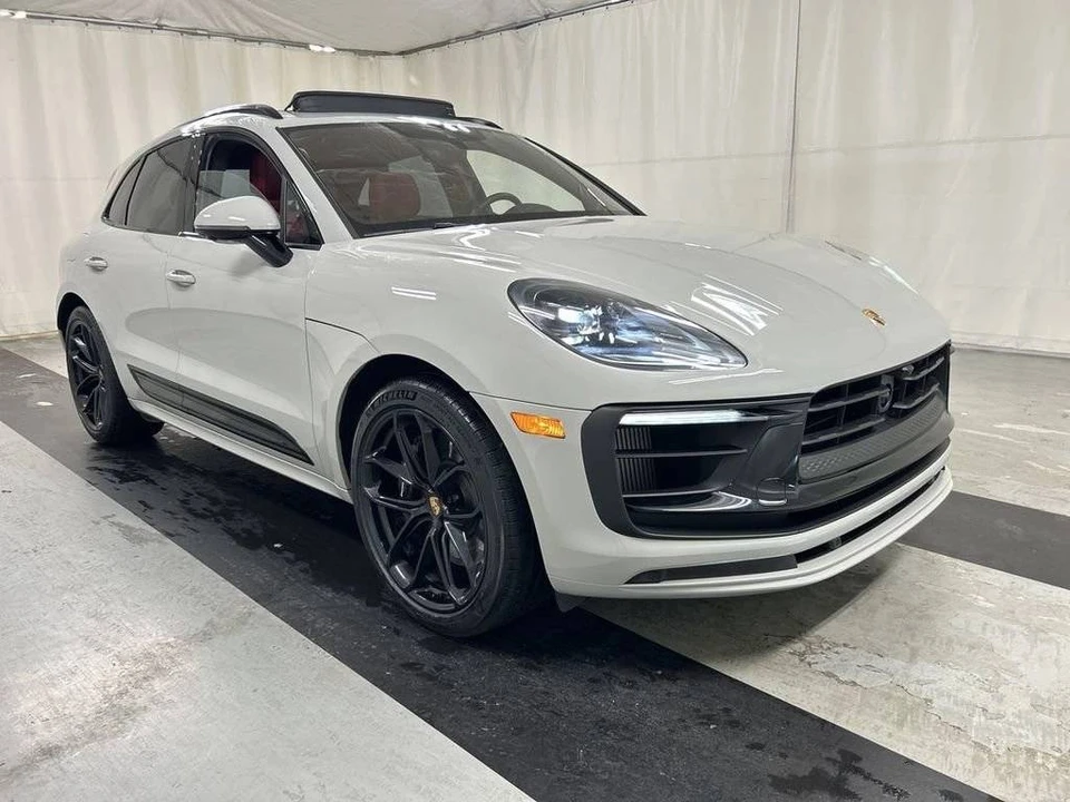 2025 Porsche Macan GTS - Image 2 of 5