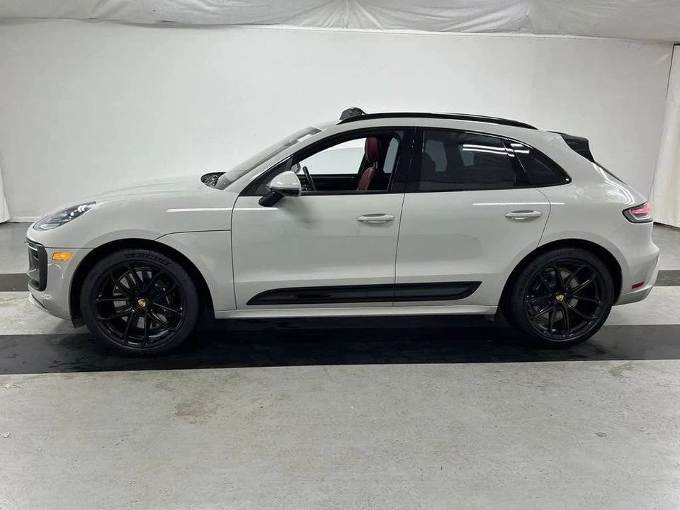 2025 Porsche Macan GTS - Image 5 of 5