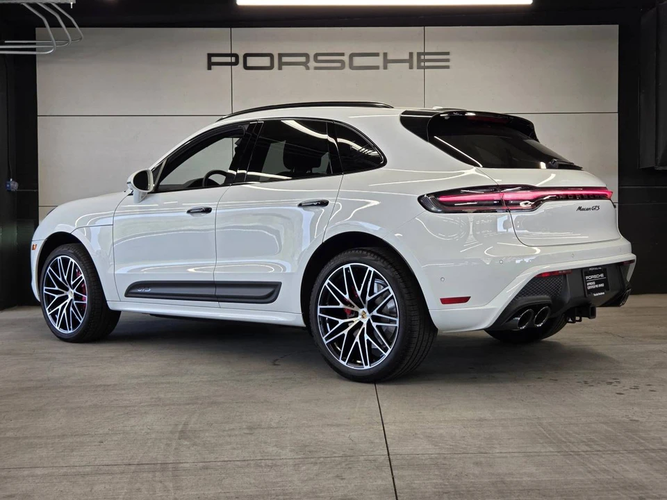 2025 Porsche Macan GTS - Image 3 of 5