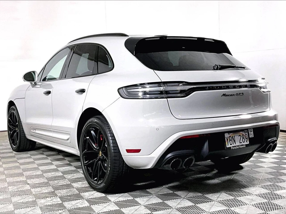 2025 Porsche Macan GTS - Image 3 of 5
