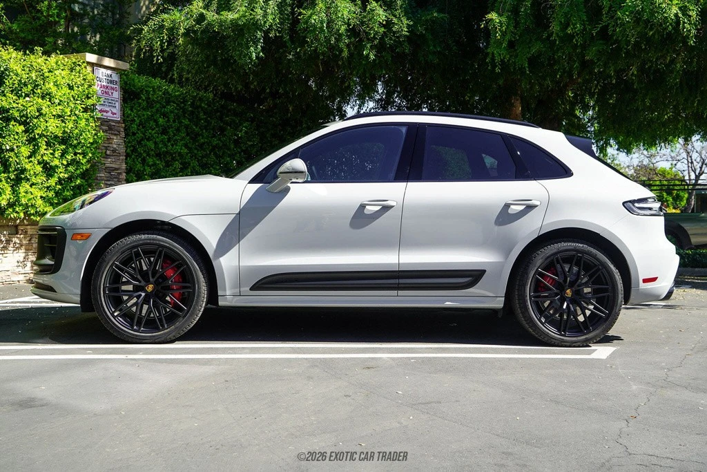 2025 Porsche Macan GTS - Image 3 of 12