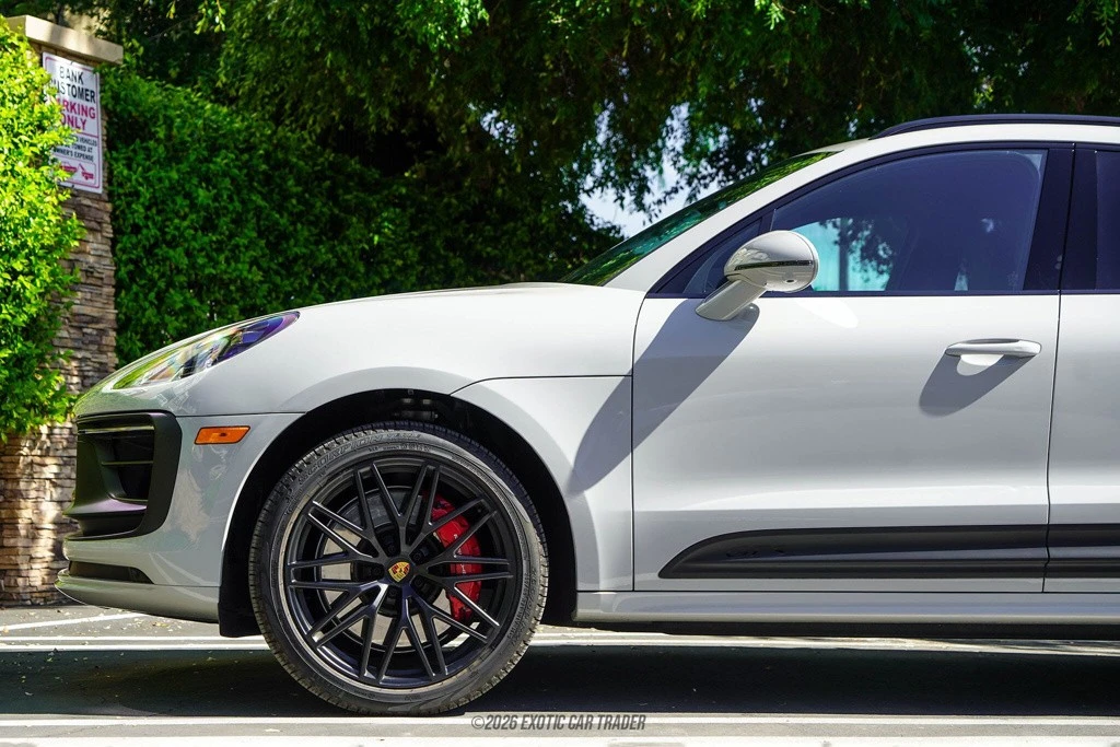 2025 Porsche Macan GTS - Image 4 of 12
