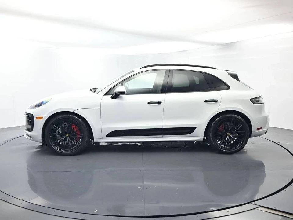 2025 Porsche Macan GTS - Image 2 of 5