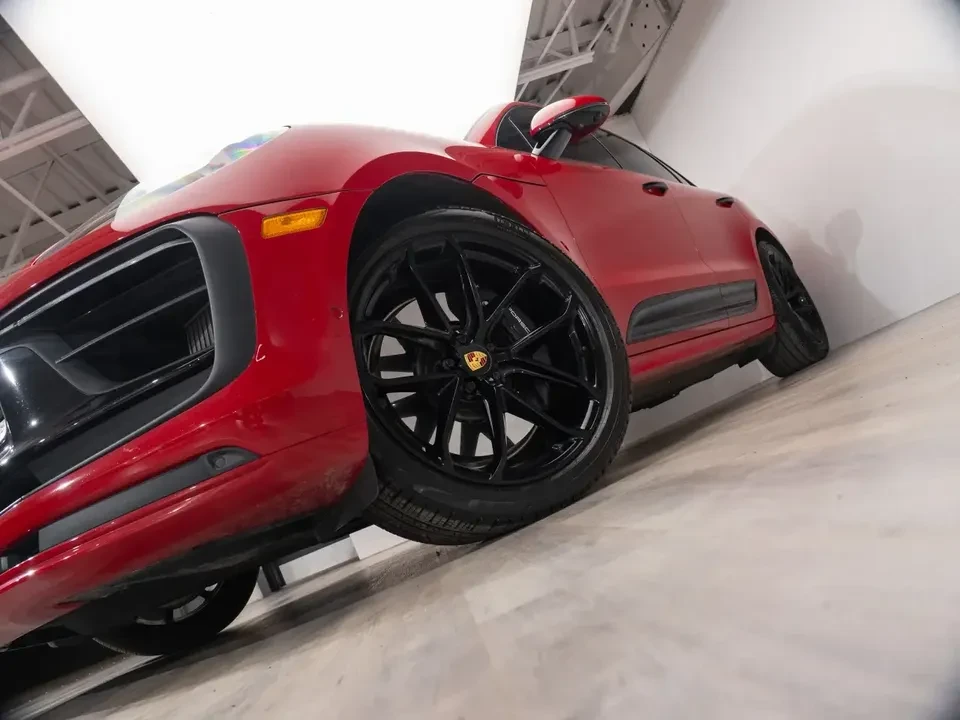 2025 Porsche Macan GTS - Image 8 of 20