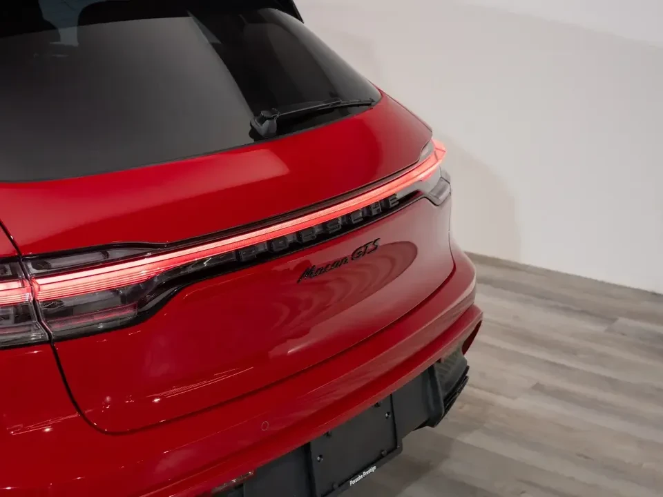 2025 Porsche Macan GTS - Image 15 of 20