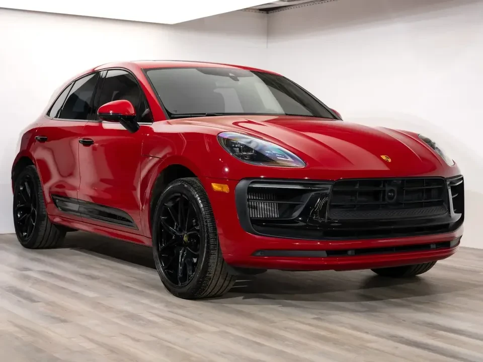 2025 Porsche Macan GTS - Image 19 of 20