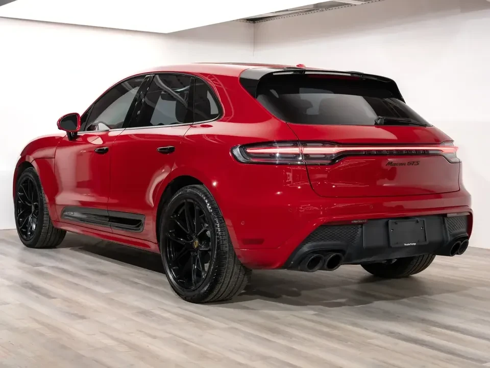 2025 Porsche Macan GTS - Image 11 of 20