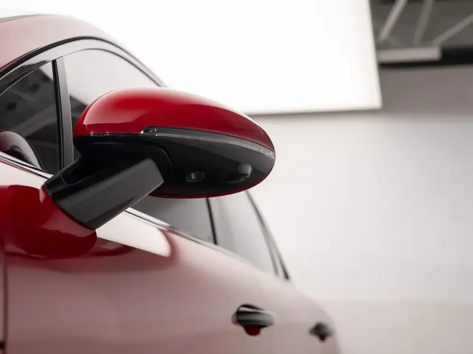 2025 Porsche Macan GTS - Image 9 of 20