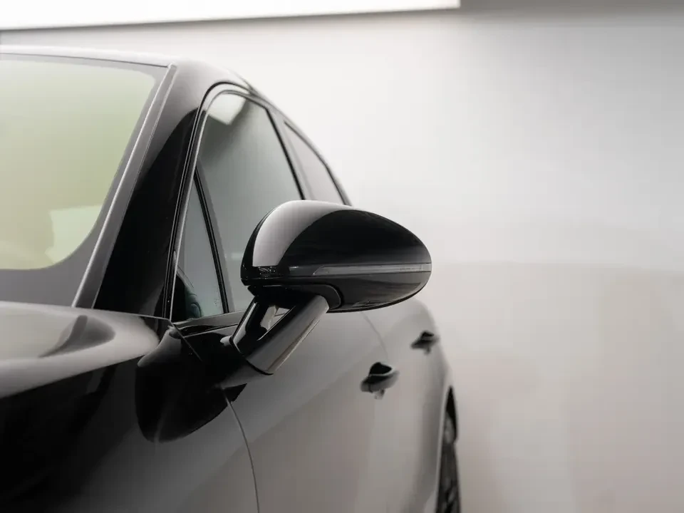 2025 Porsche Macan GTS - Image 3 of 20