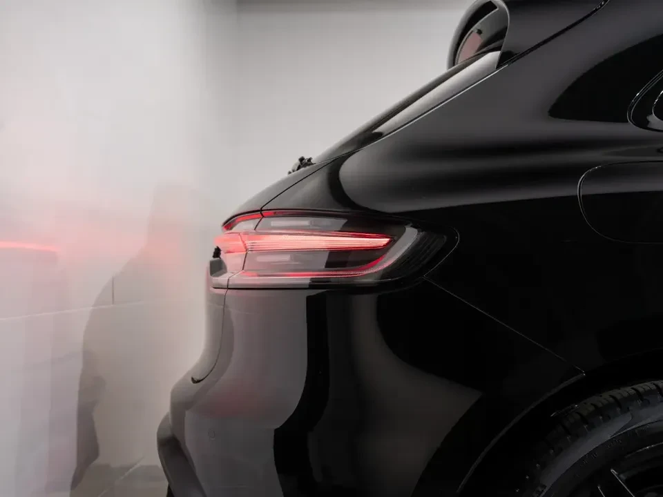 2025 Porsche Macan GTS - Image 13 of 20