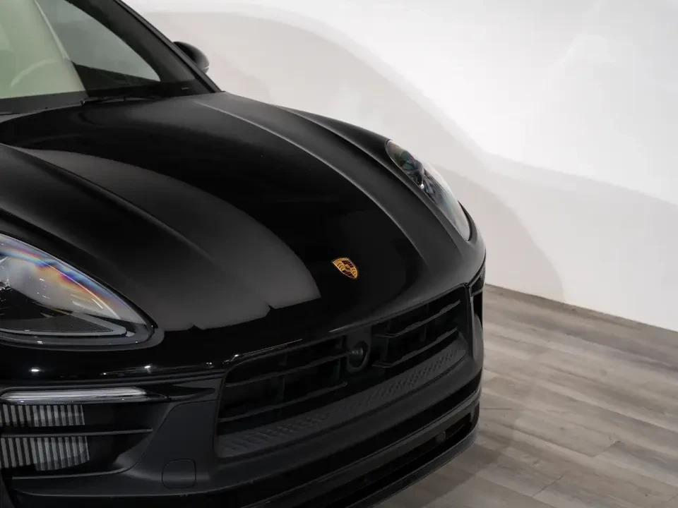 2025 Porsche Macan GTS - Image 5 of 20