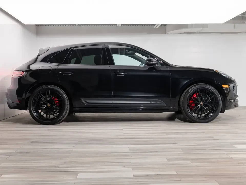 2025 Porsche Macan GTS - Image 14 of 20