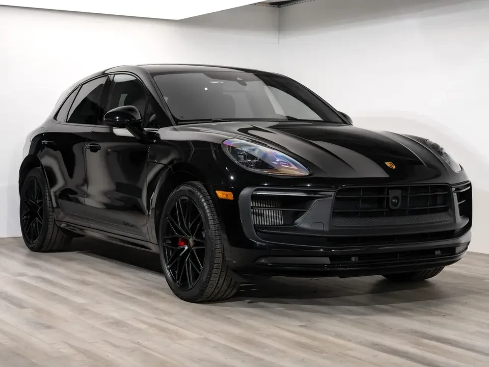 2025 Porsche Macan GTS - Image 15 of 20