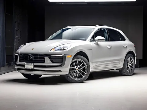 2025 Porsche Macan Premium Package Plus