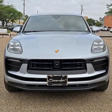2025 Porsche Macan Base