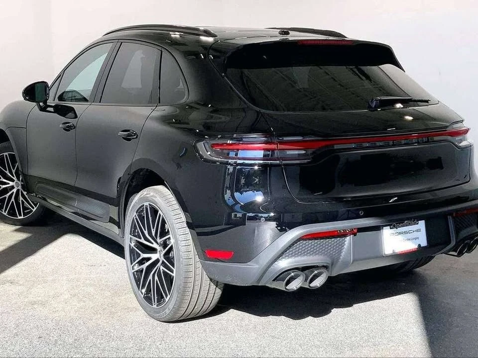2025 Porsche Macan - Image 7 of 20