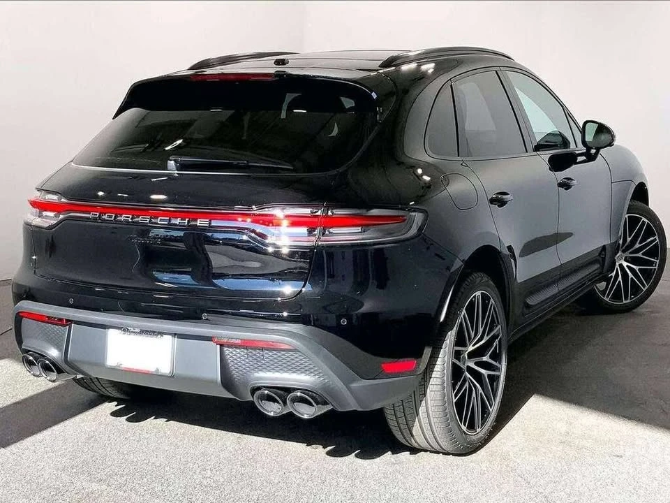 2025 Porsche Macan - Image 5 of 20