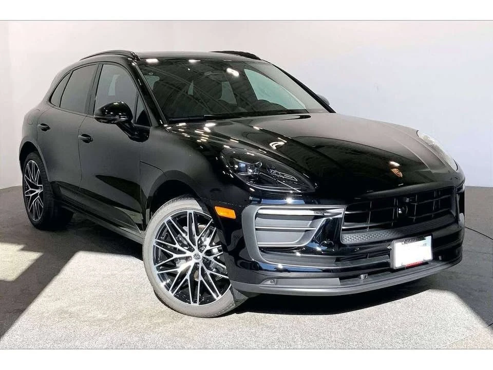 2025 Porsche Macan - Image 3 of 20