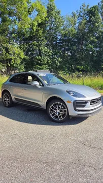 2025 Porsche Macan Base