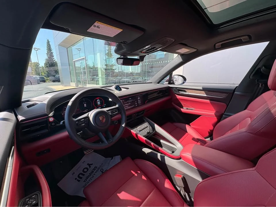 2025 Porsche Macan Electric - Image 9 of 16
