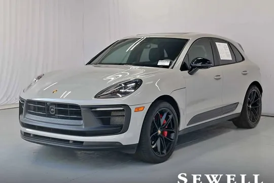 2025 Porsche Macan GTS