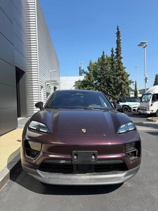2025 Porsche Macan Electric - Image 2 of 16