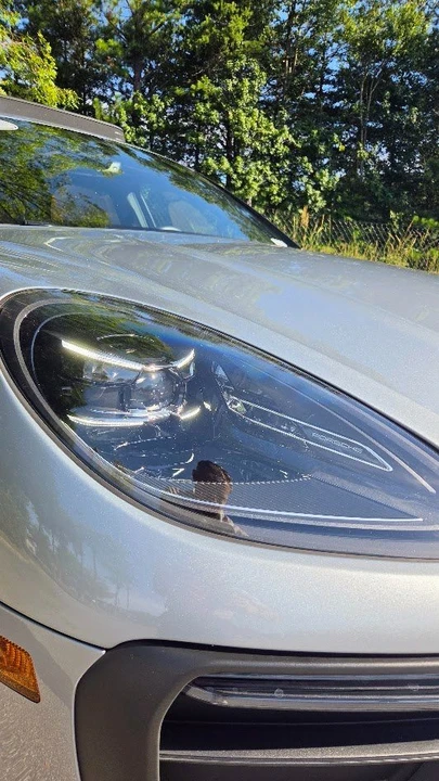 2025 Porsche Macan Electric - Image 2 of 16