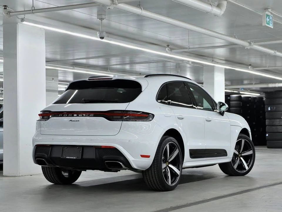 2025 Porsche Macan Electric - Image 3 of 4