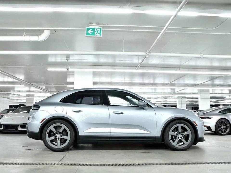 2025 Porsche Macan Electric - Image 2 of 4