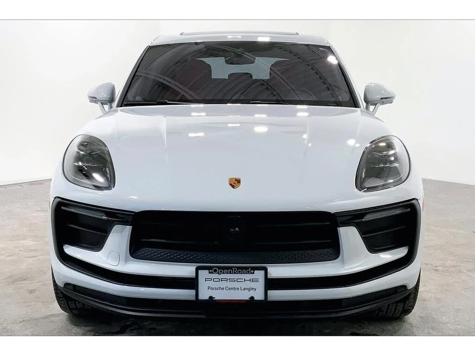 2025 Porsche Macan Electric - Image 2 of 20
