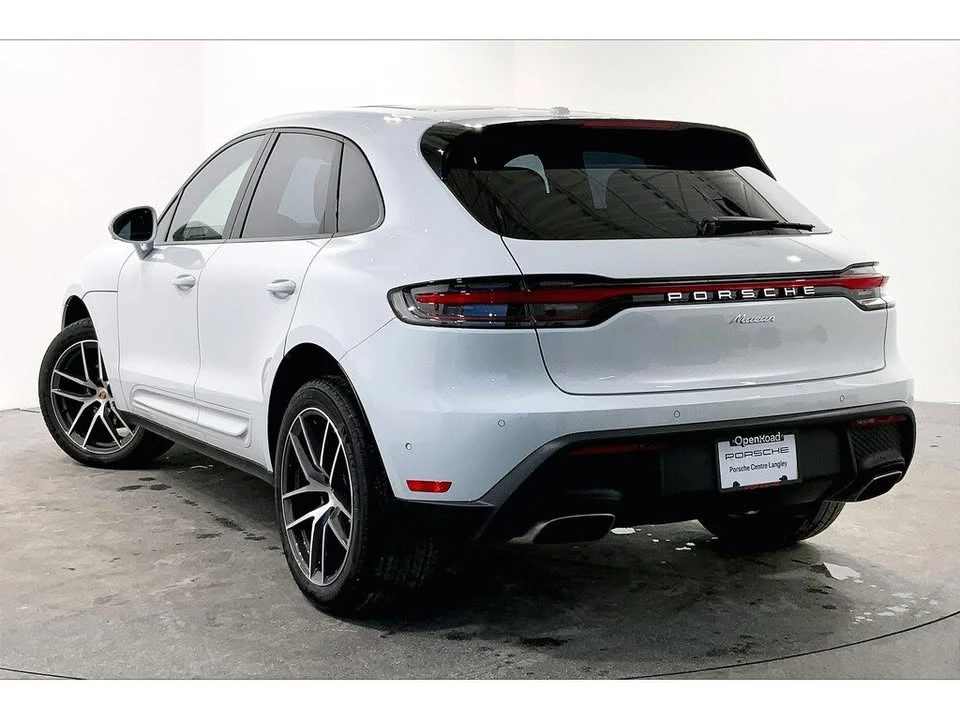 2025 Porsche Macan Electric - Image 7 of 20