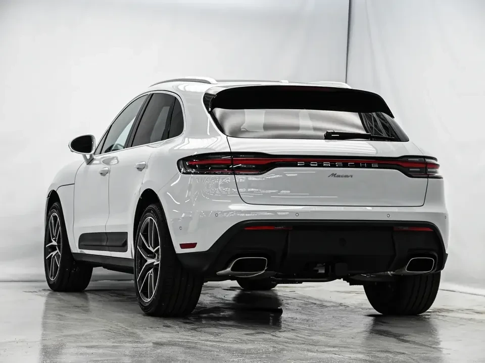 2025 Porsche Macan - Image 5 of 20
