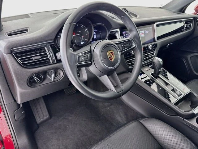 2025 Porsche Macan Electric - Image 4 of 20