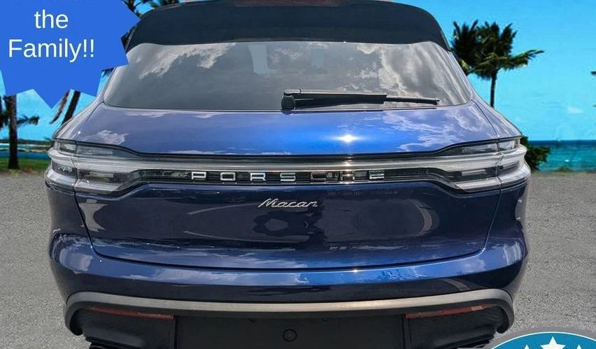 2025 Porsche Macan - Image 15 of 20