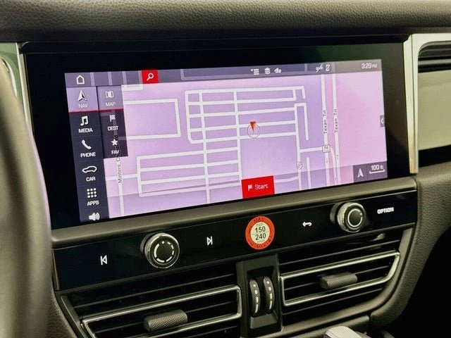 2025 Porsche Macan Electric - Image 19 of 20