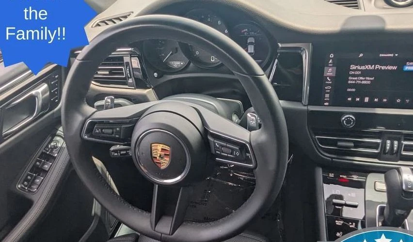 2025 Porsche Macan - Image 3 of 20
