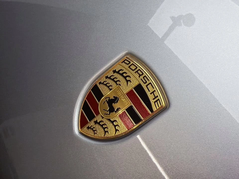 2025 Porsche Macan - Image 6 of 10