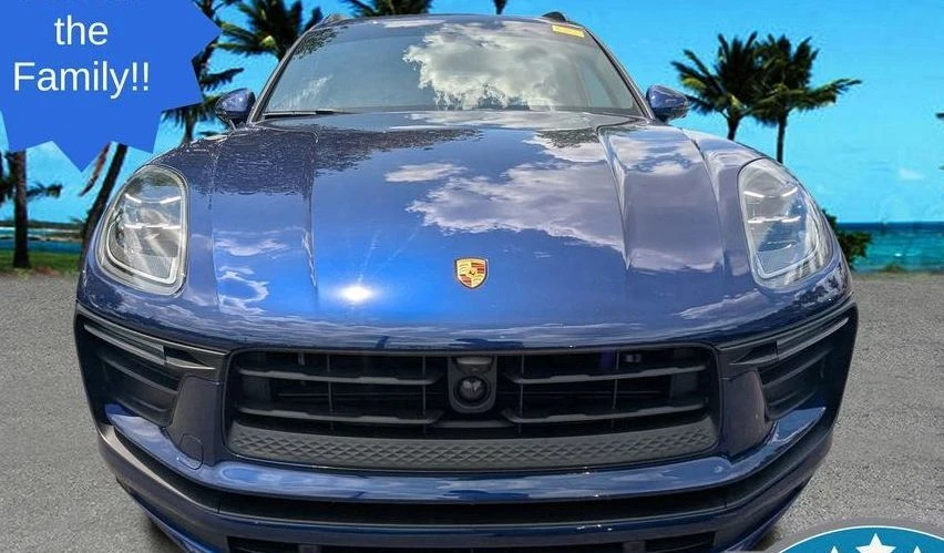 2025 Porsche Macan - Image 19 of 20