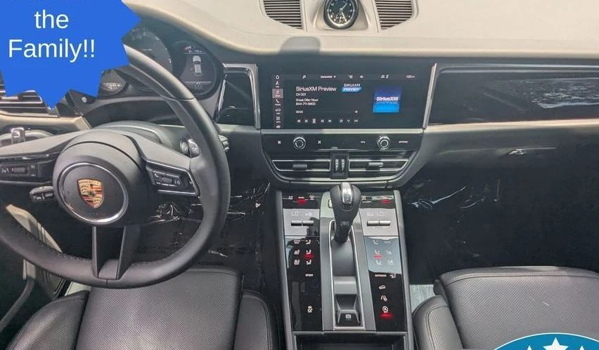 2025 Porsche Macan - Image 2 of 20
