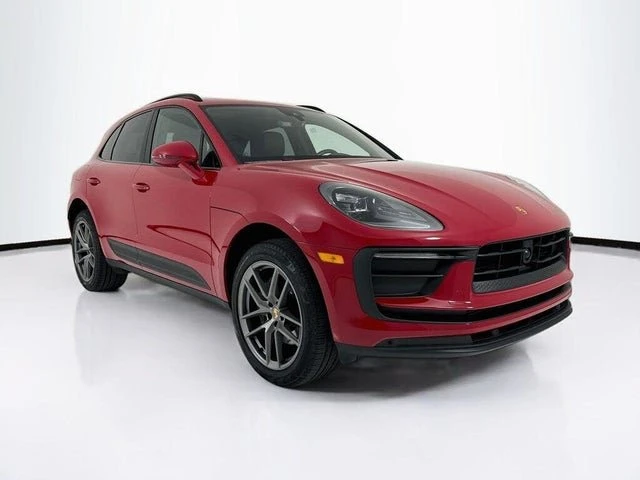 2025 Porsche Macan Electric - Image 7 of 20